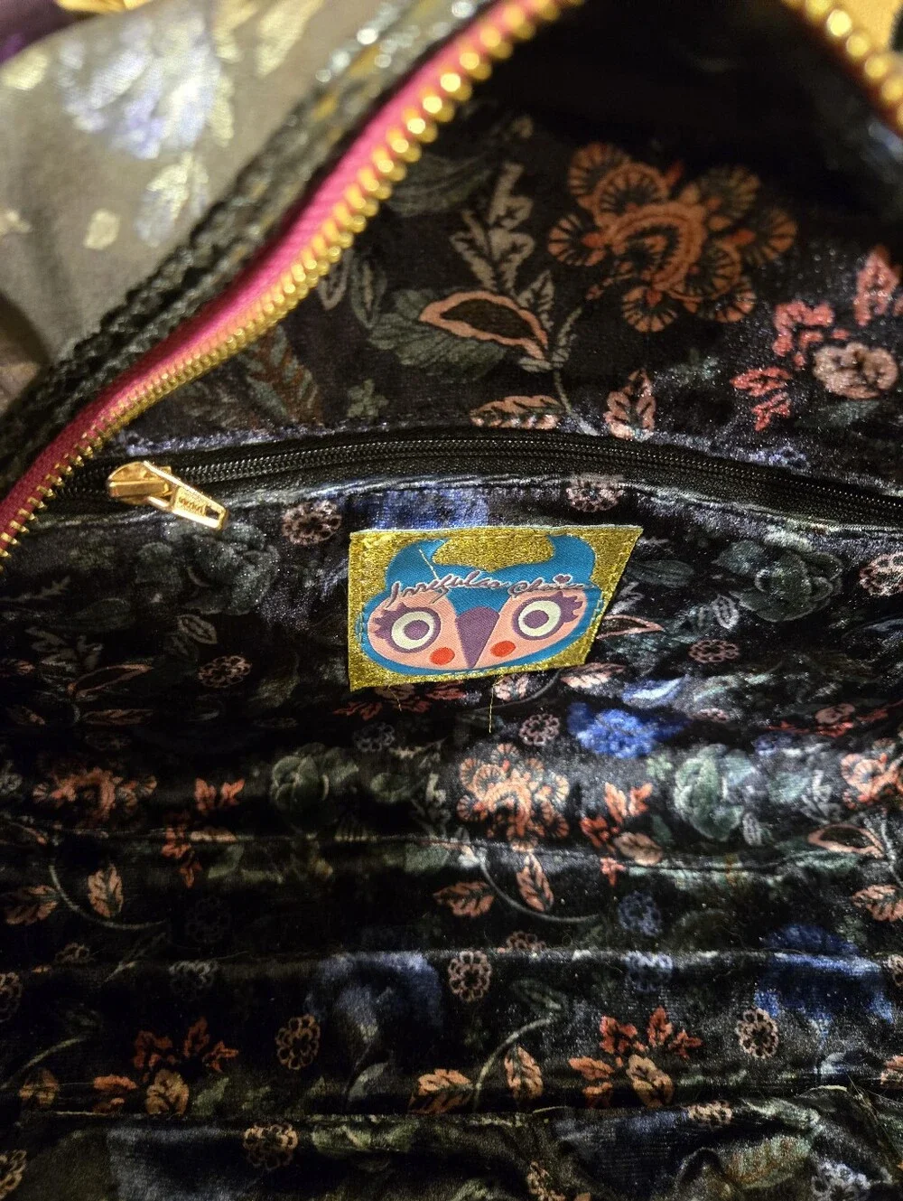 IRREGULAR CHOICE Embrace The Darkness Halloween Bag Purse goatse Spread Heart ;)